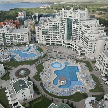Private Studio In Sunset Resort Pomorie アパート